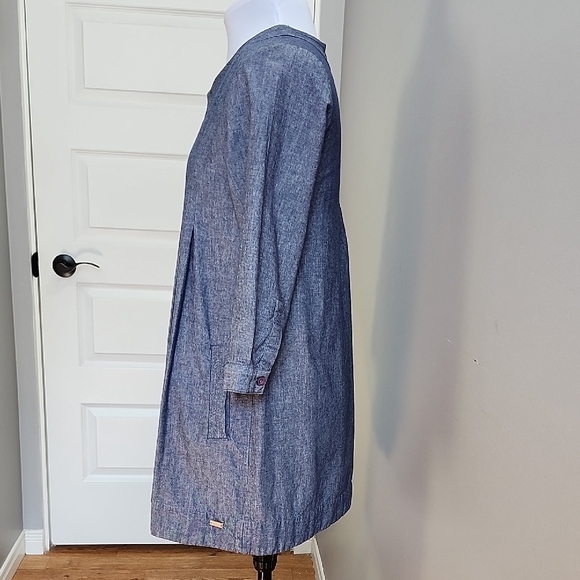 ROOTS 100% cotton round neckline pleated denim chambray shift tunic or dress - Picture 5 of 16